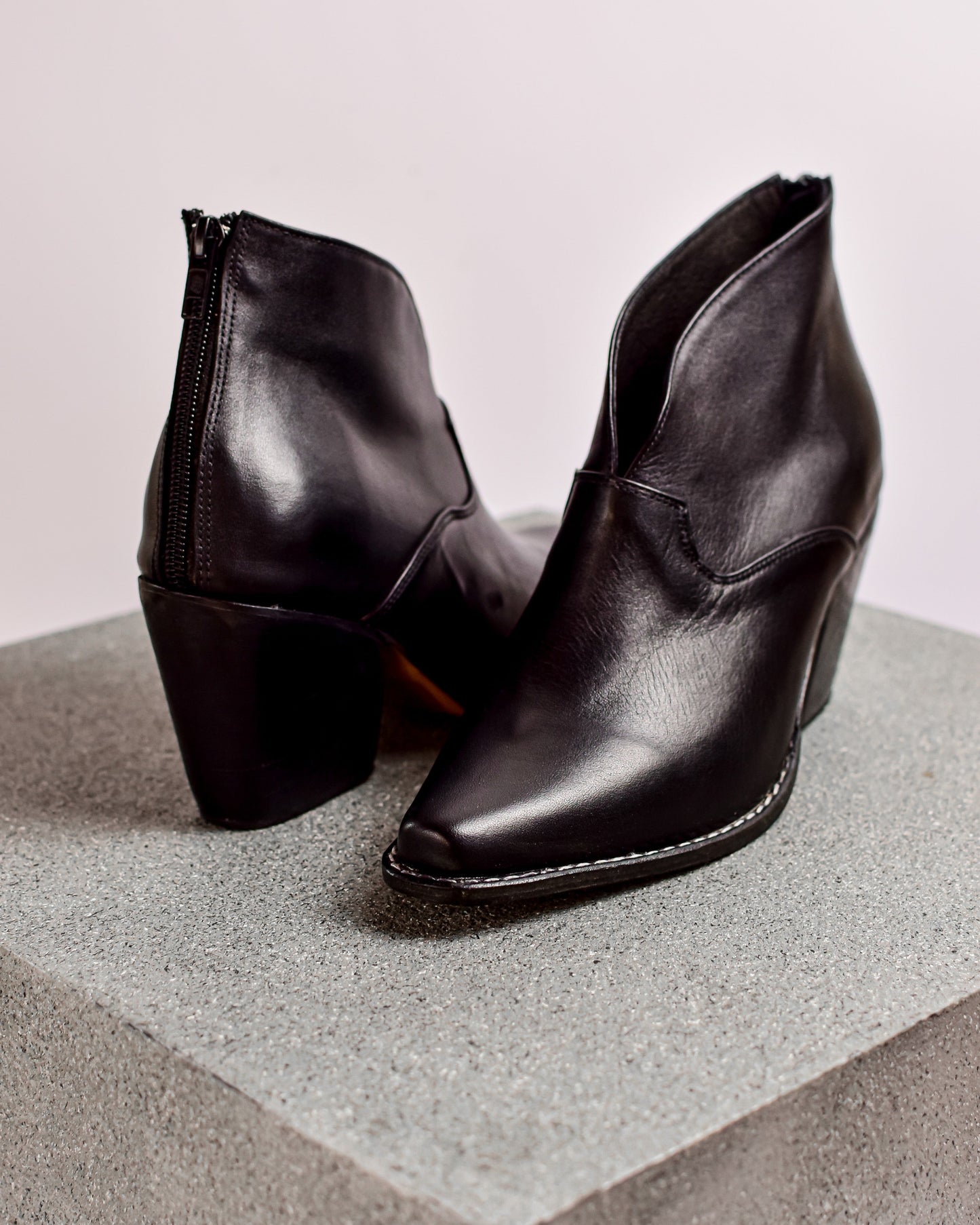 BOTA ANNIA