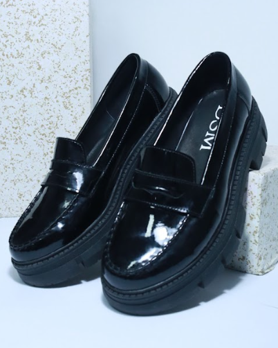 MOCASIN CHAROL