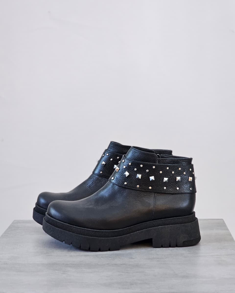 BORCEGO CON TACHAS