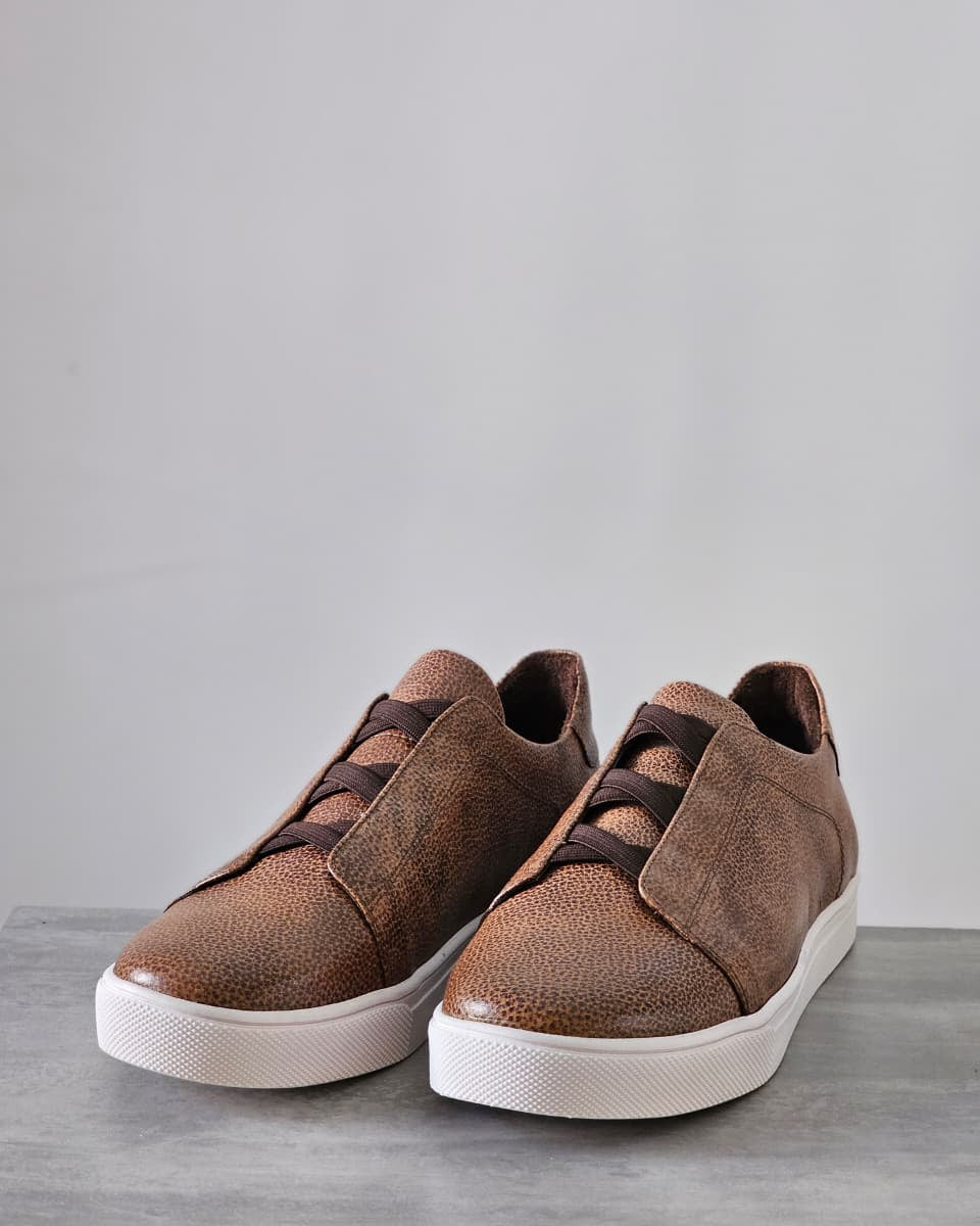 NO LACES