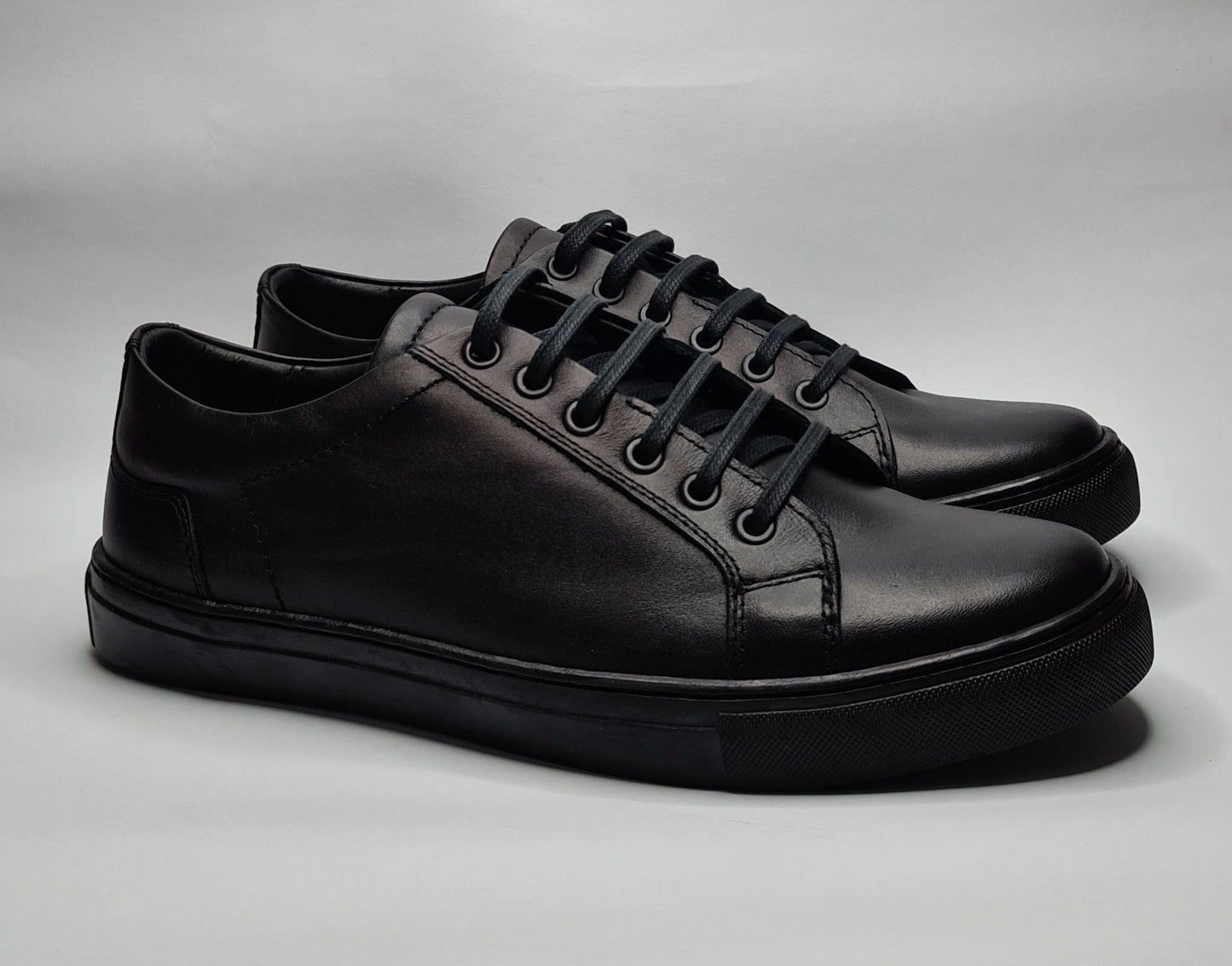 SNEAKER NEGRO