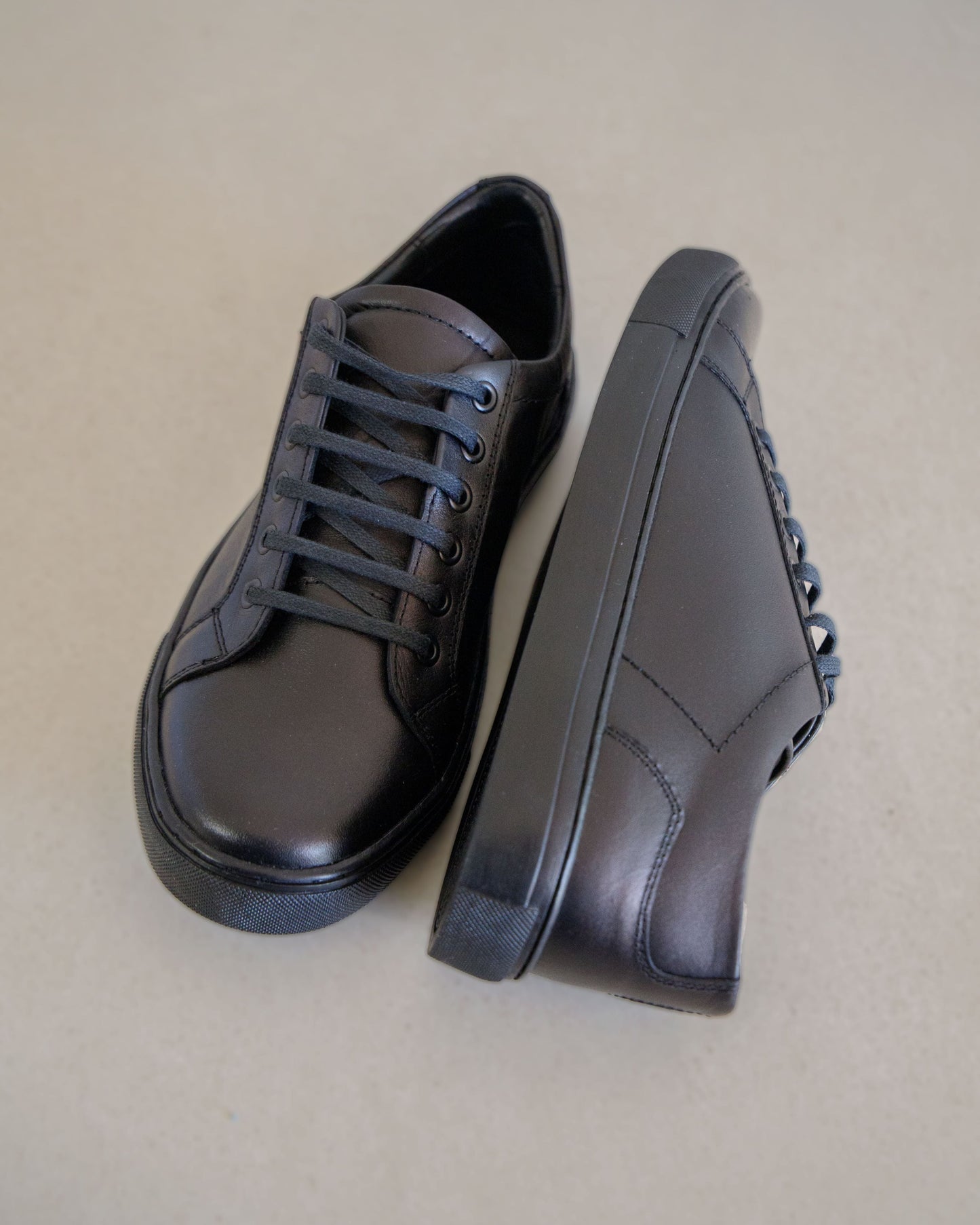 SNEAKER NEGRO