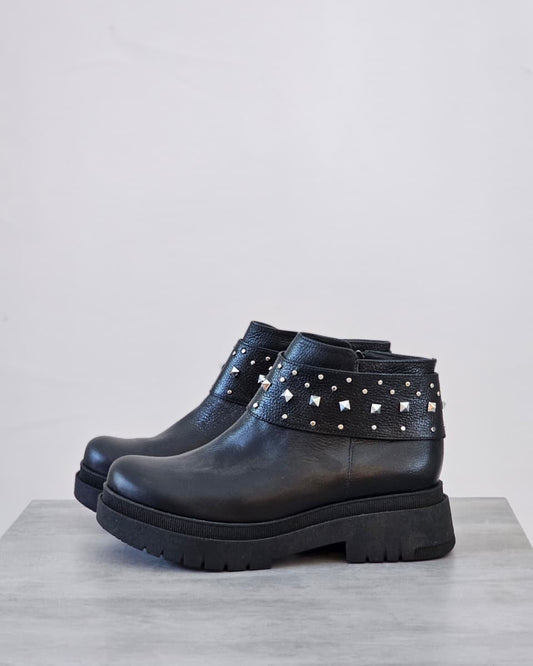 BORCEGO CON TACHAS